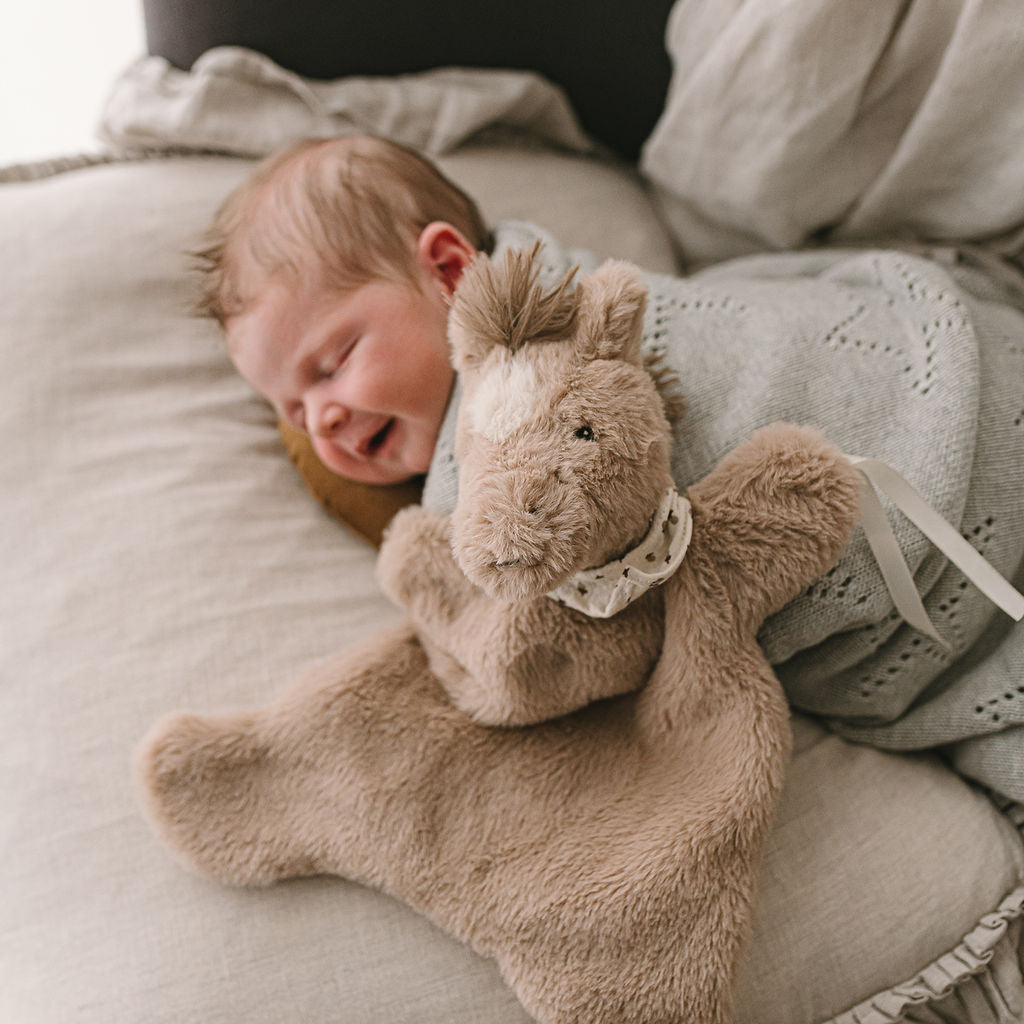 Nana Huchy - Pronounced Hoo-chy...