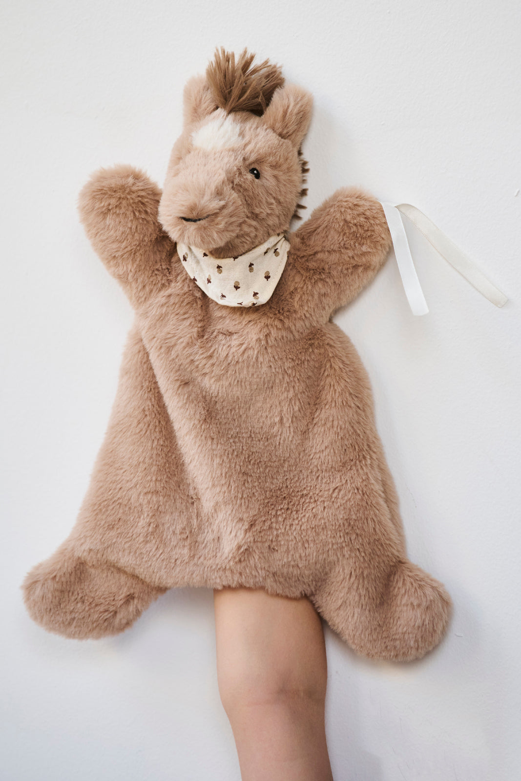 A grow set of Harvey the Horse - Nana Huchy