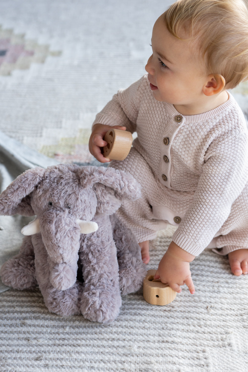 Jimmy the Elephant - Nana Huchy