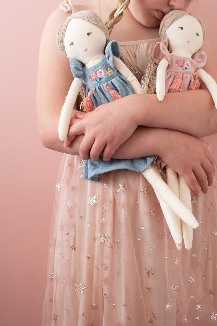 Miss Lily-Blue - Nana Huchy