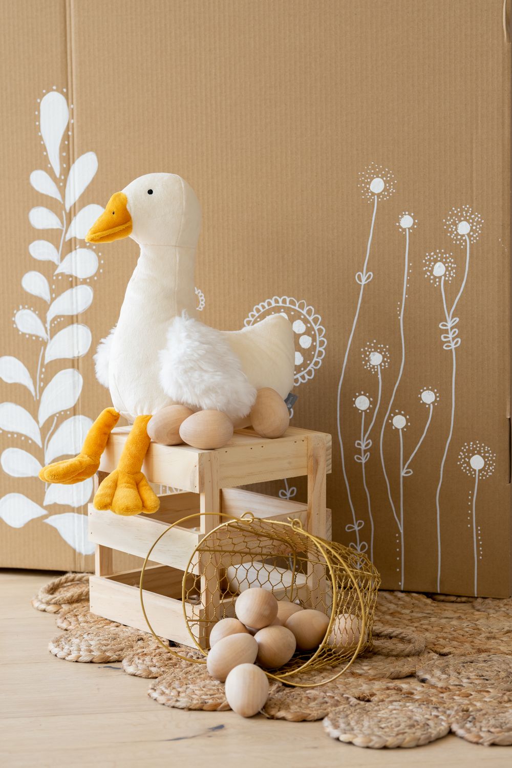 Snowy the Goose - Nana Huchy