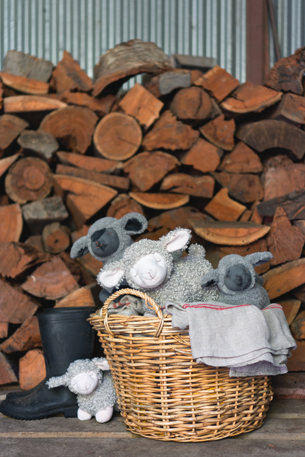 Charlotte the Sheep - Cream - Nana Huchy