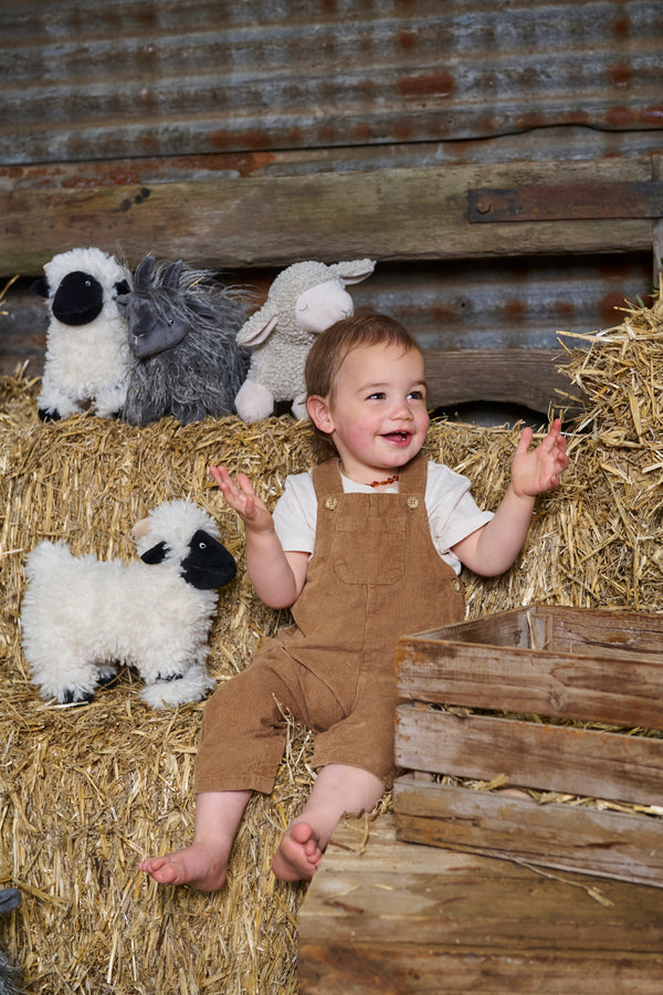 Valentina the Valais Sheep - NanaHuchy